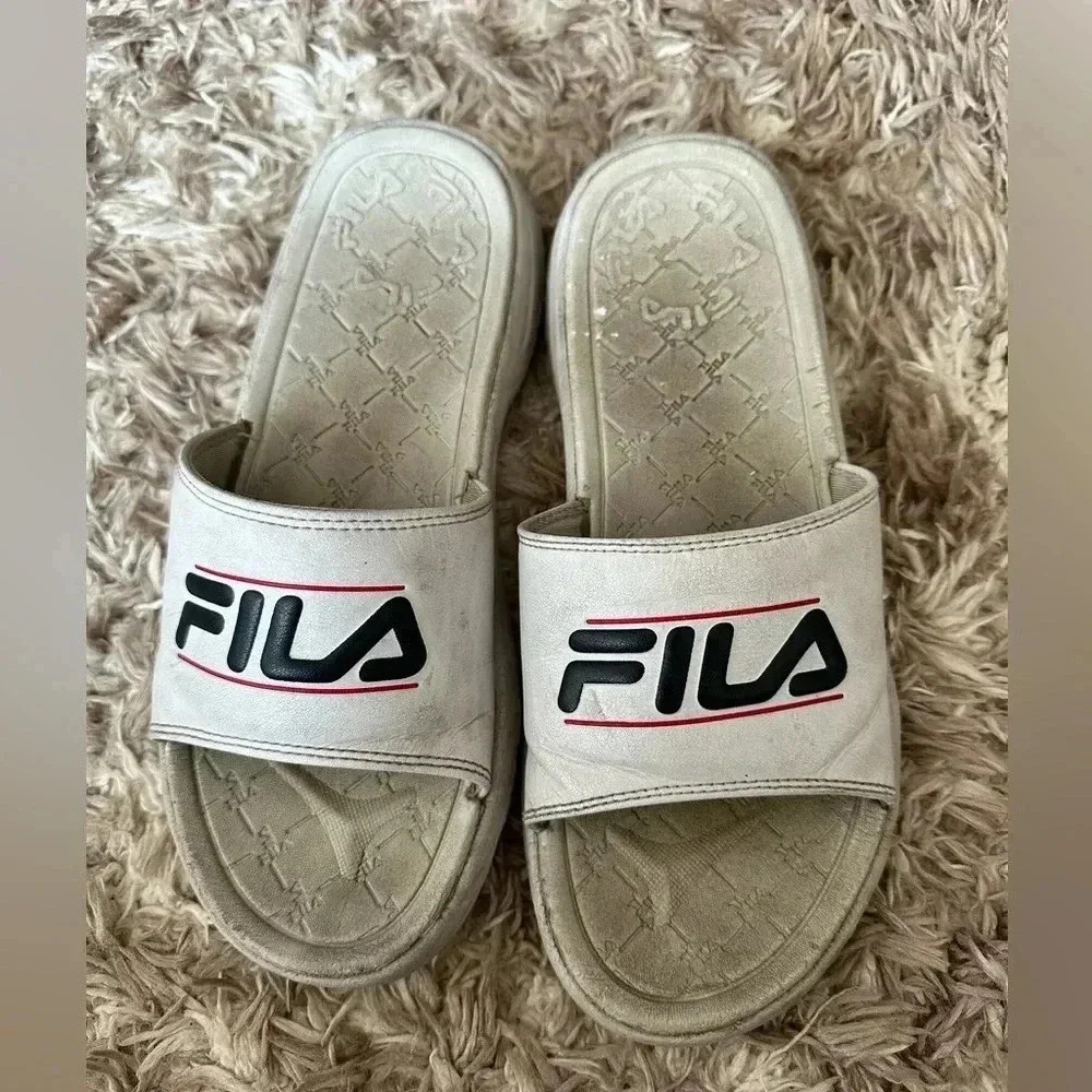 Fila women’s size 8 sandals